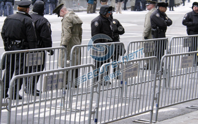 Crowd Control Barrier Flexible installation