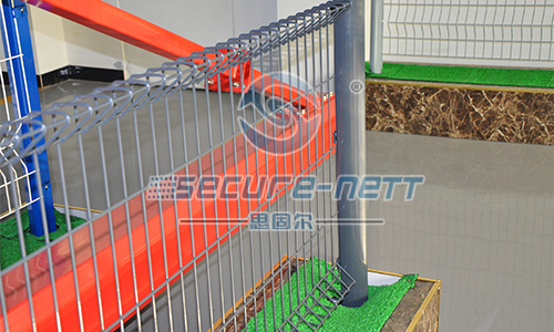 P top welded wire mesh fence