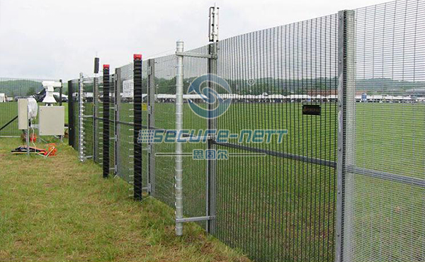 Galvanized Anti Climb Fence with Barbed Wire