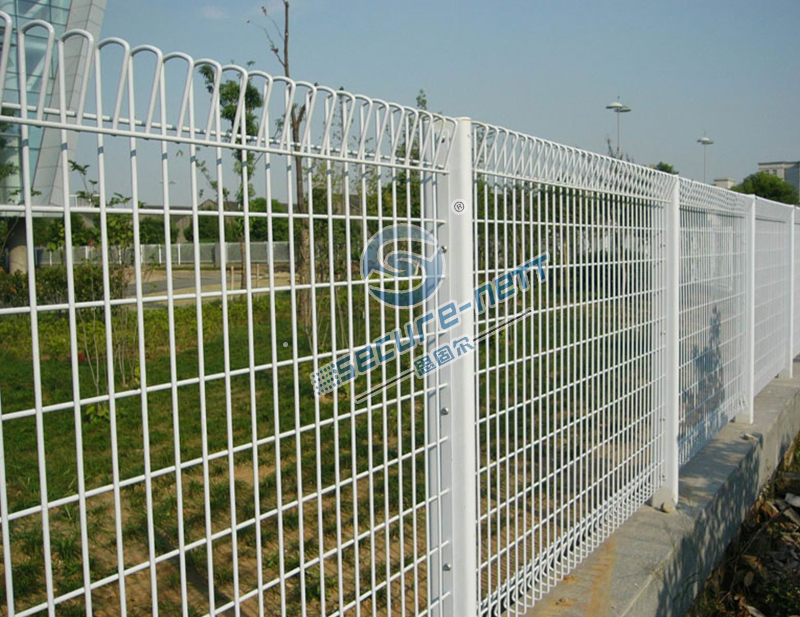 P Top Wire Mesh Fence
