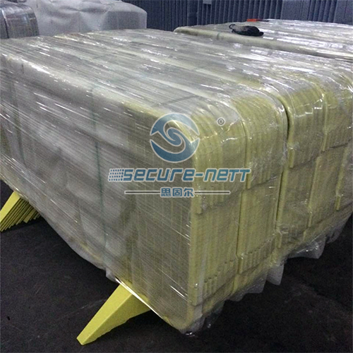 Removable road barrier fence