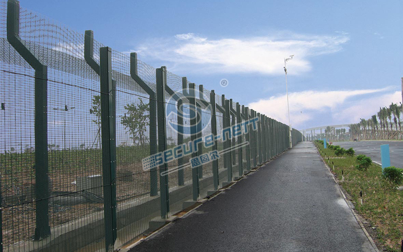 358 Security Fencing For Roads