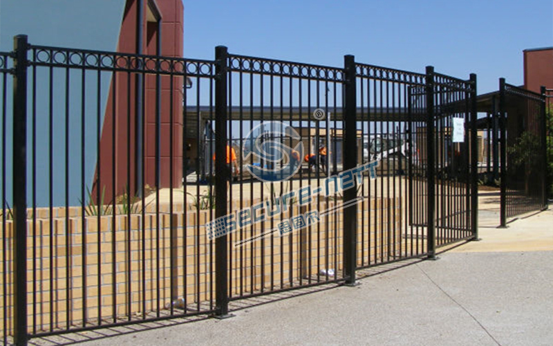  flat top steel fencing