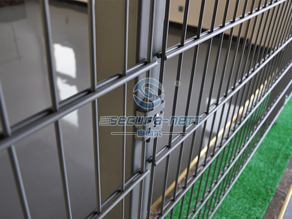 868 double wire mesh fencing