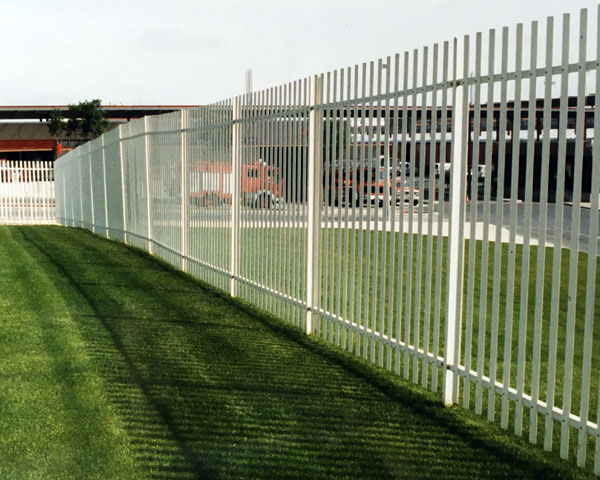 Palisade fence