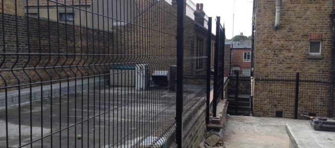 u=2338624383,2587245984&fm=15&gp=0