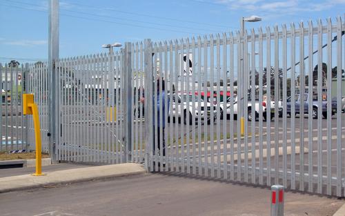 metal palisade security fencing2